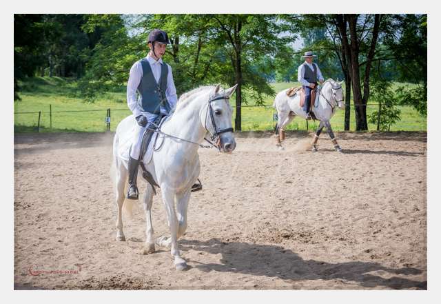 D6016658 TERRAIN DE CHAUF © by A-la-Vie.com