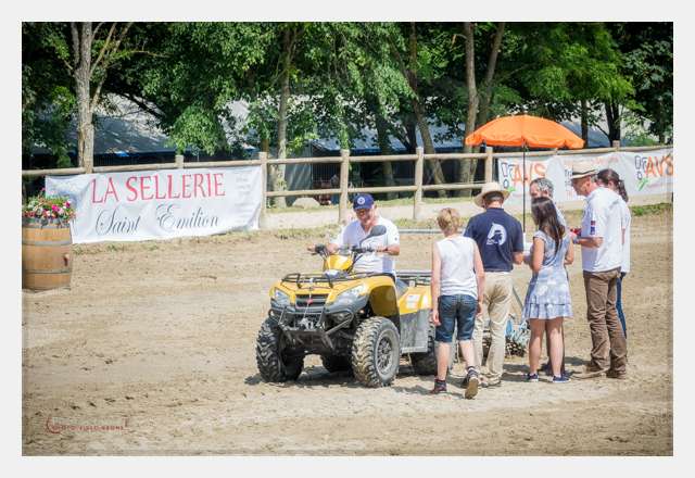 S1025243 STAFF © by A-la-Vie.com