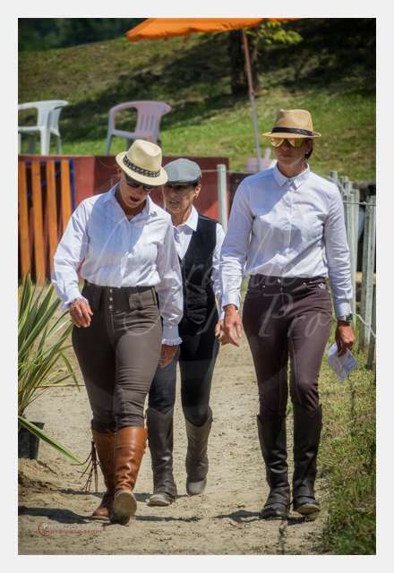 S1025271 STAFF © by A-la-Vie.com