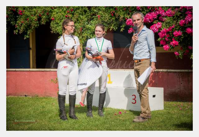 D6019875 Remise de prix © by A-la-Vie.com