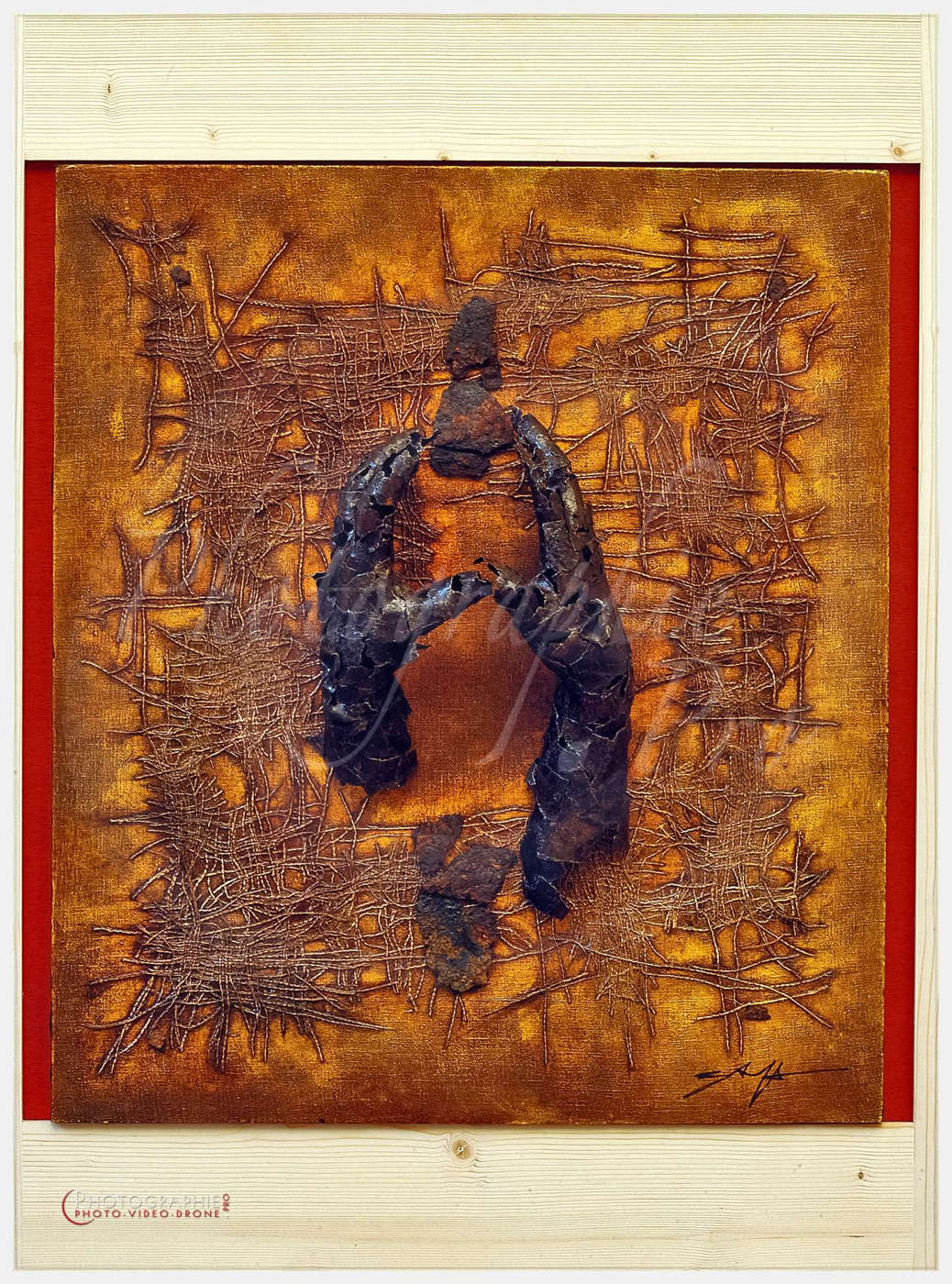 Yan BACART, artiste à Mortain - Abbaye Blanche © by A-la-Vie.com