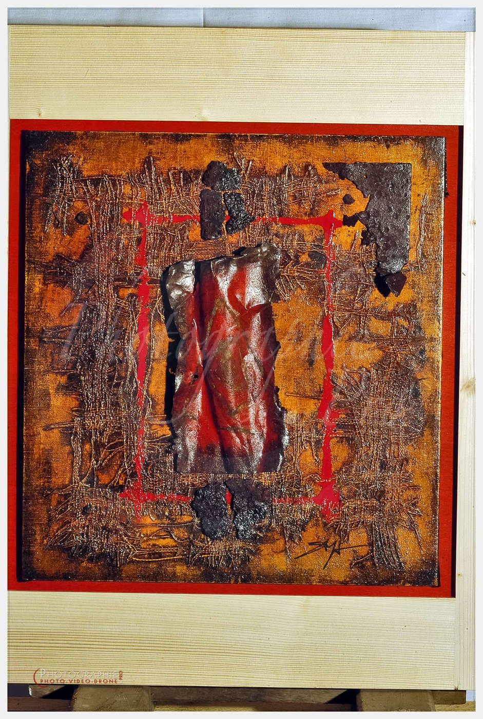 Yan BACART, artiste à Mortain - Abbaye Blanche © by A-la-Vie.com