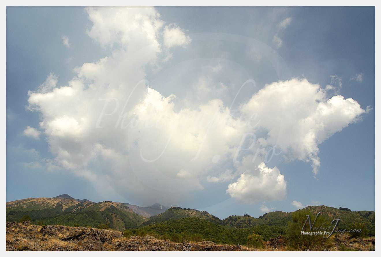 Etna - Eruption du volcan sur l'Etna en Sicile le 15/09/2005 — © by PhotoGraphie.Pro