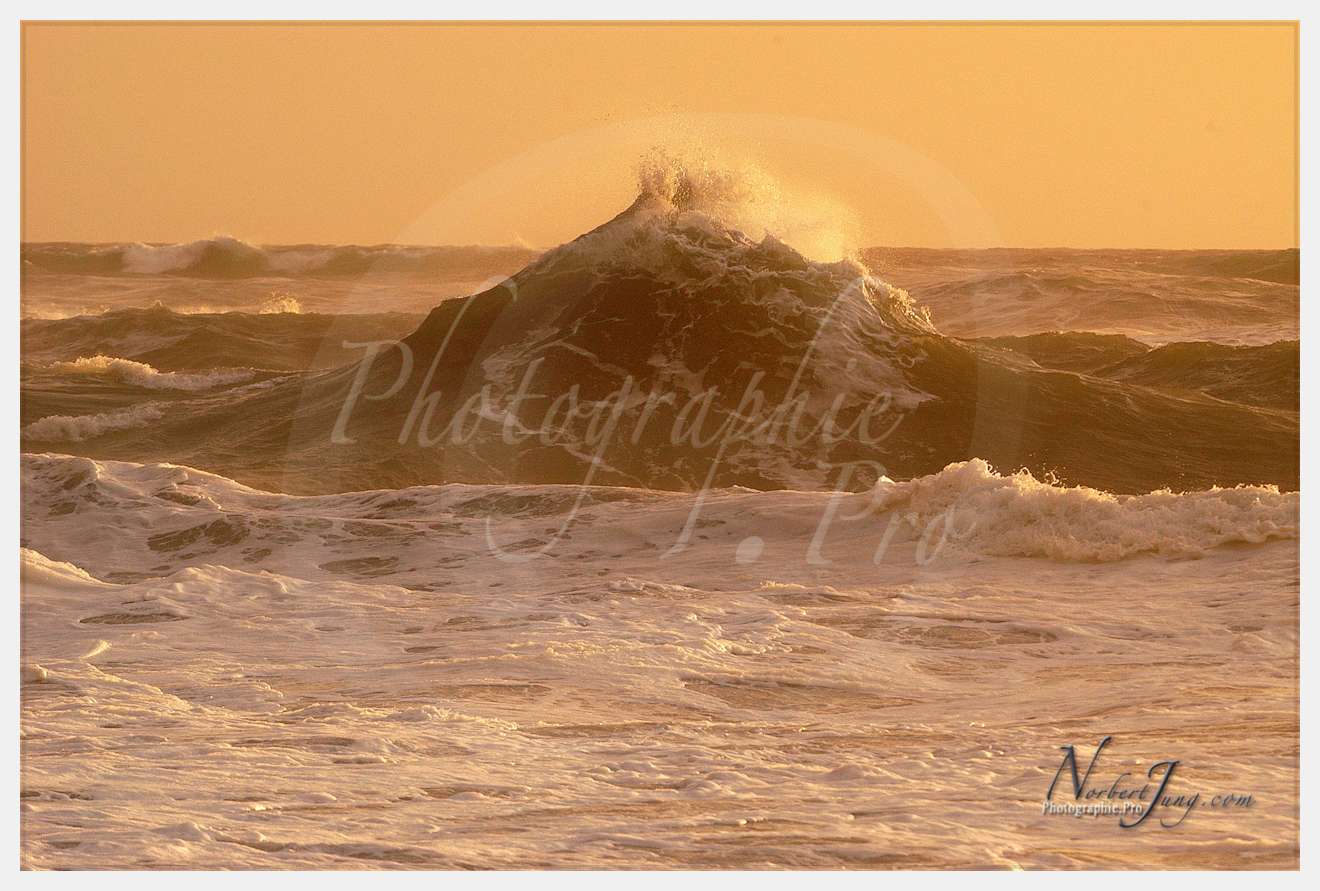 Vagues  Sabaudia (Latina-Italie) © by A-la-Vie.com