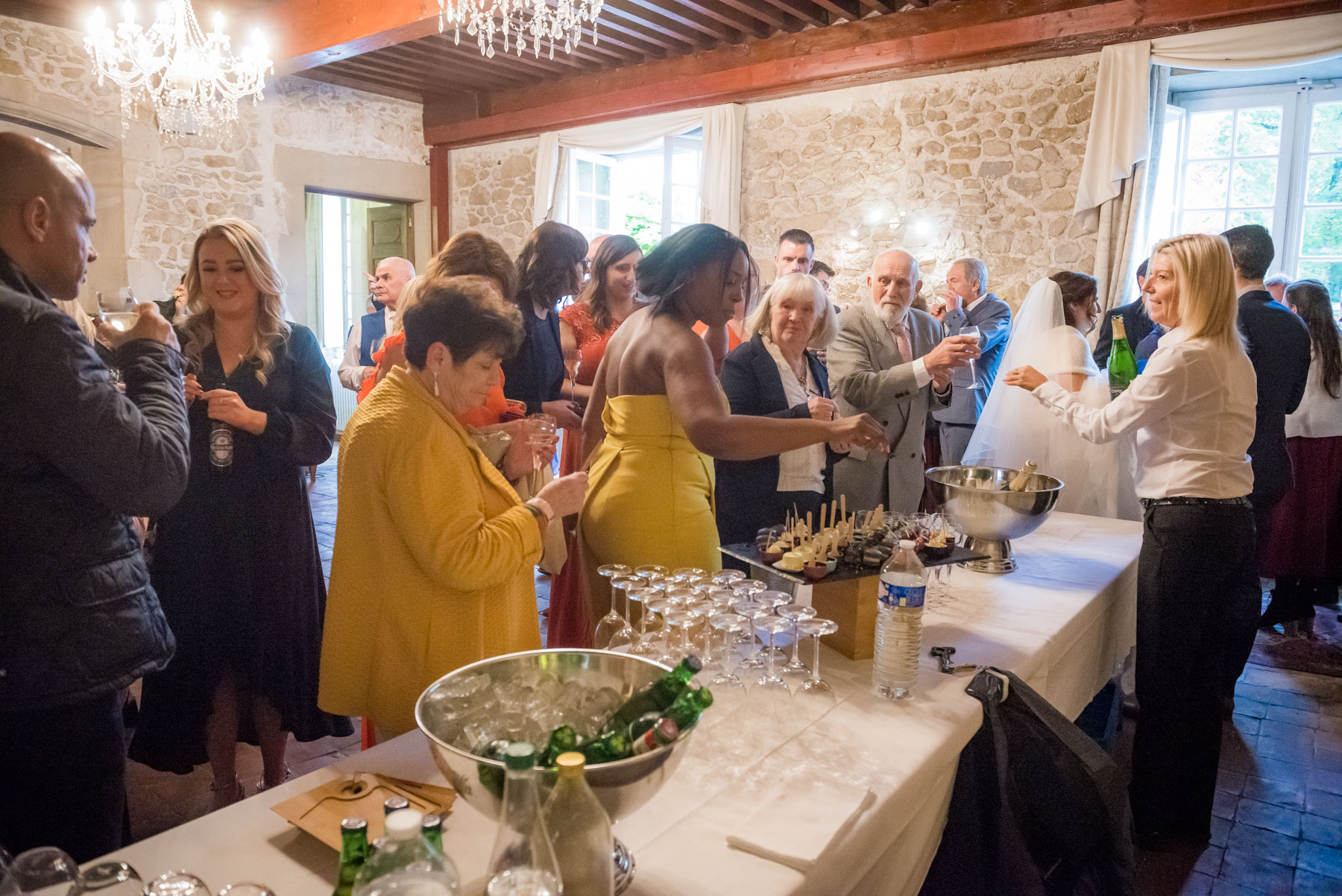 09 CASTLE COCKTAIL AMBIANCE